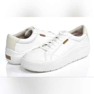 Dr. Scholl's Time Off White Sneakers